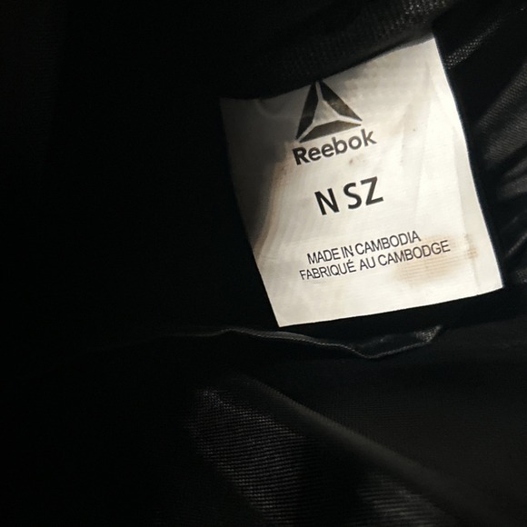 Reebok Puffer Backpack Sling Bag Black - Picture 9 of 10